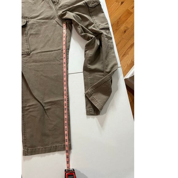 Men’s St. Johns Bay Classic Cargo Pants Khaki Brown Pockets 36 x 30 - Picture 6 of 10